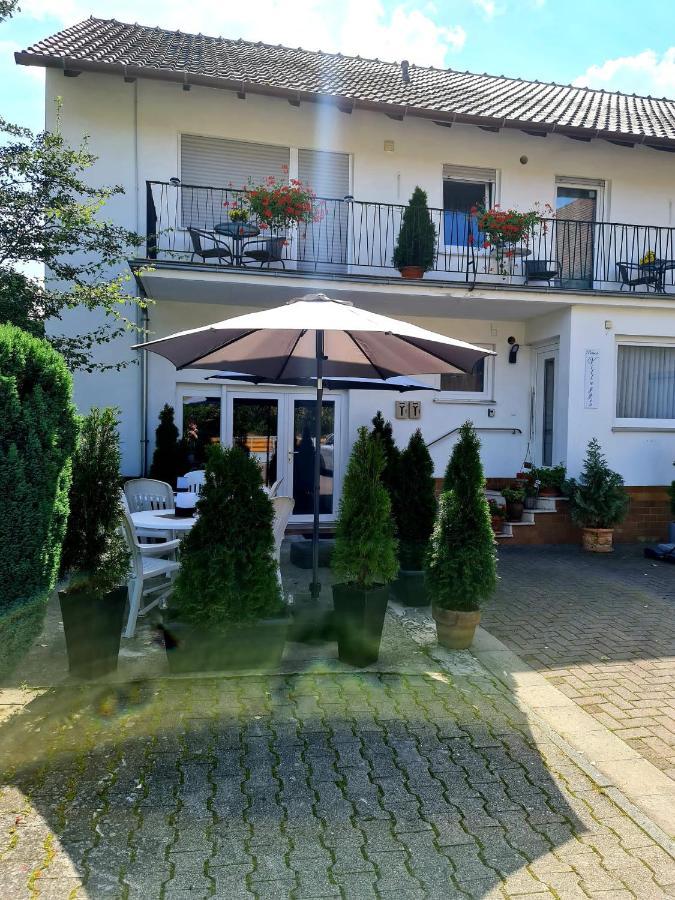 Pension Villaggio Mertesheim Exterior photo
